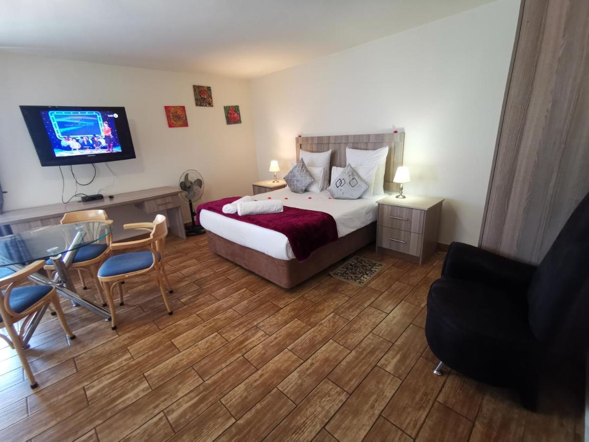 50 Galena Affordable Luxury Aparthotel Roodepoort Exterior photo