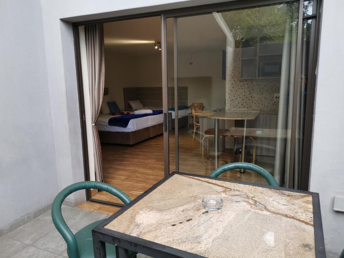 50 Galena Affordable Luxury Aparthotel Roodepoort Exterior photo