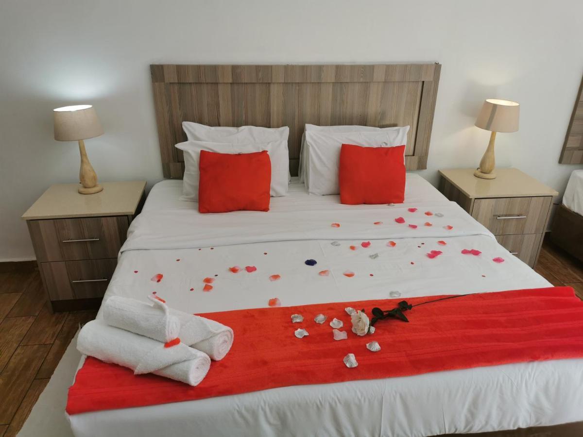 50 Galena Affordable Luxury Aparthotel Roodepoort Exterior photo